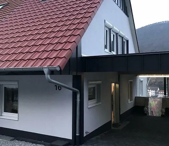 度假居 菲瑞豪斯和丽度假屋 *